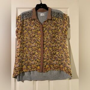 Dolan Sequin Button Down Top in Floral Print Size M